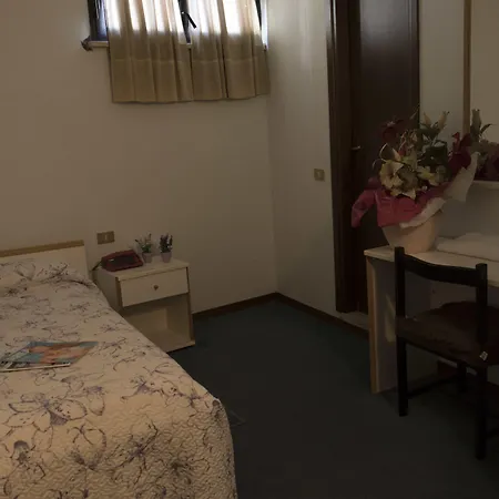 Primavera Desenzano del Garda