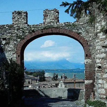 Primavera Desenzano del Garda